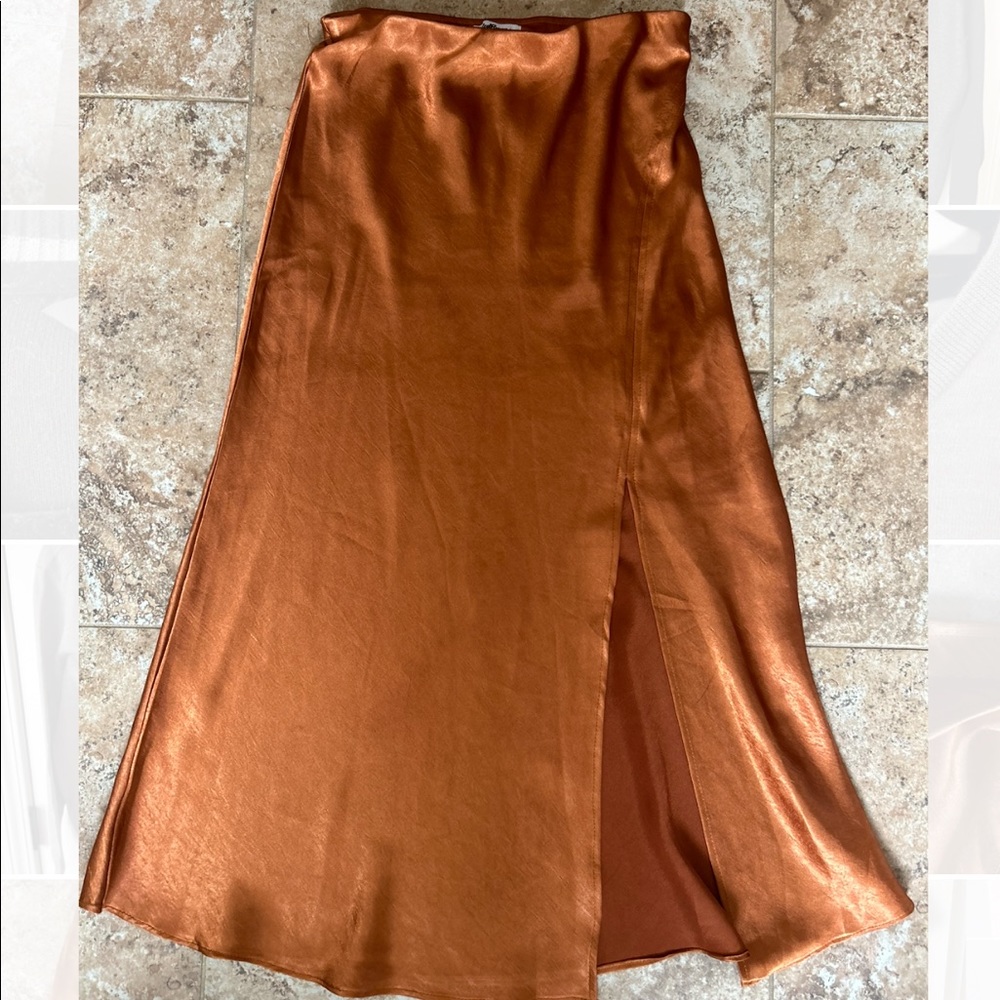 Satin midi skirt with slit